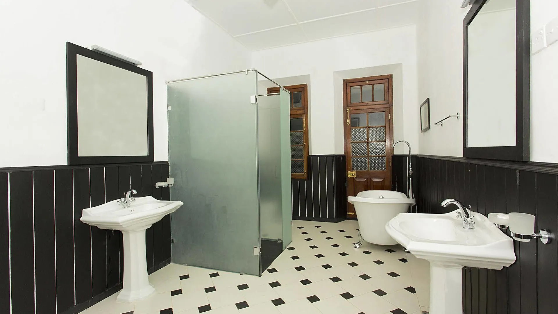 Mountbatten Bungalow- Thema Collection Kandy